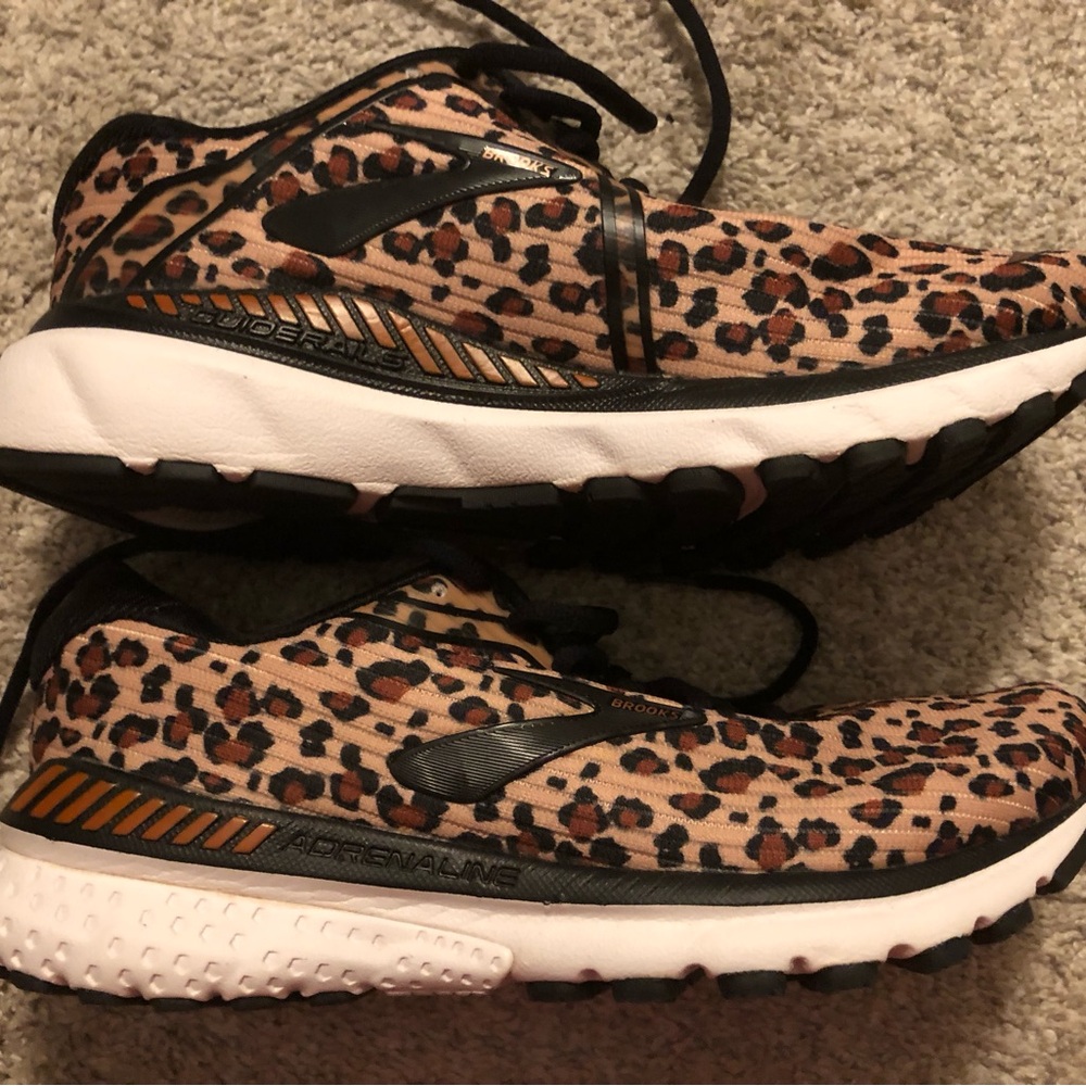 Brooks Women's Leopard Print Running Shoes